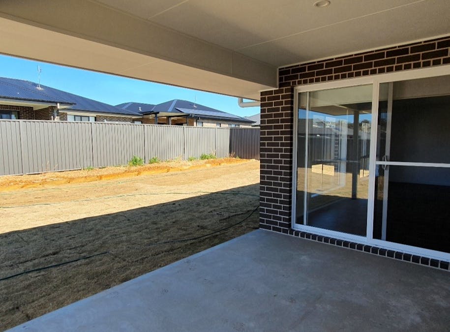 9 Evesham Circuit, Tamworth, NSW, 2340 - Image 13