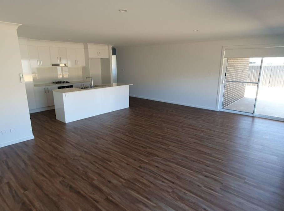 9 Evesham Circuit, Tamworth, NSW, 2340 - Image 4