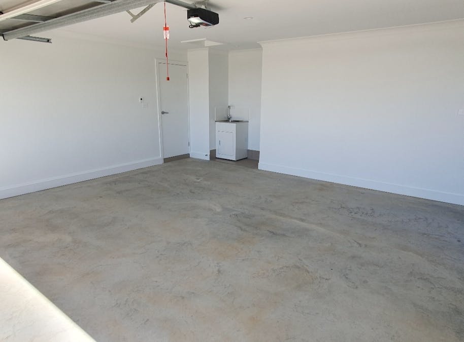 9 Evesham Circuit, Tamworth, NSW, 2340 - Image 12