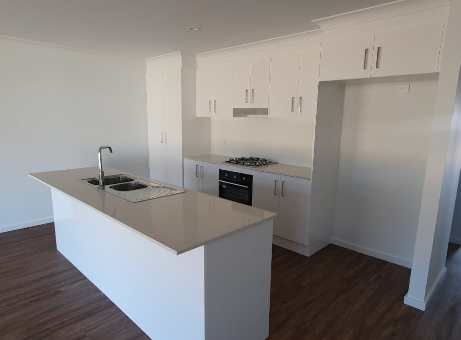 9 Evesham Circuit, Tamworth, NSW, 2340 - Image 3
