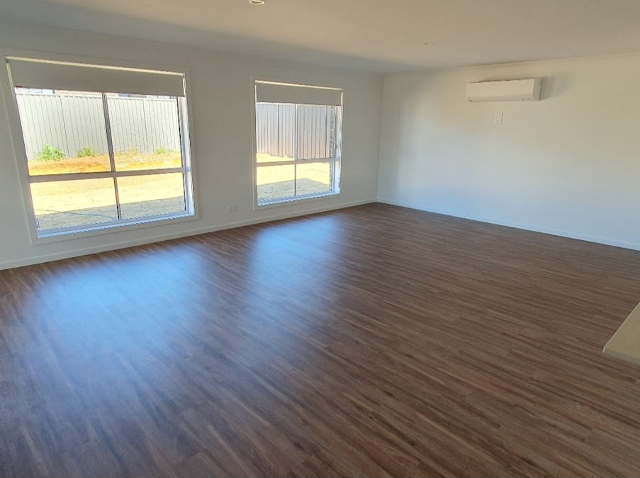 9 Evesham Circuit, Tamworth, NSW, 2340 - Image 5