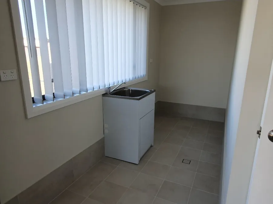 28 Kestral Street, Tamworth, NSW, 2340 - Image 10