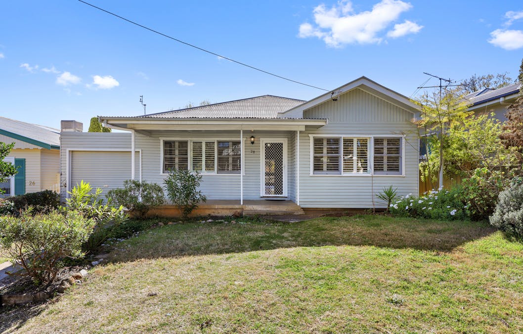 28 O'Connell Street, Tamworth, NSW, 2340 - Image 1