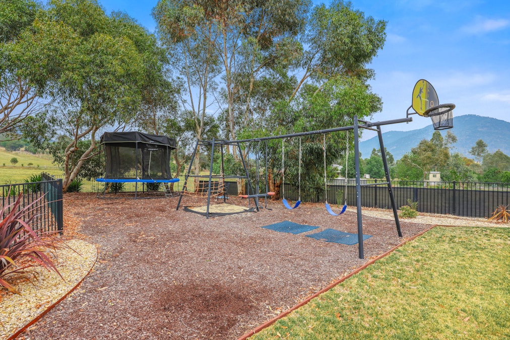 83 Catherine Way, Tamworth, NSW, 2340 - Image 18