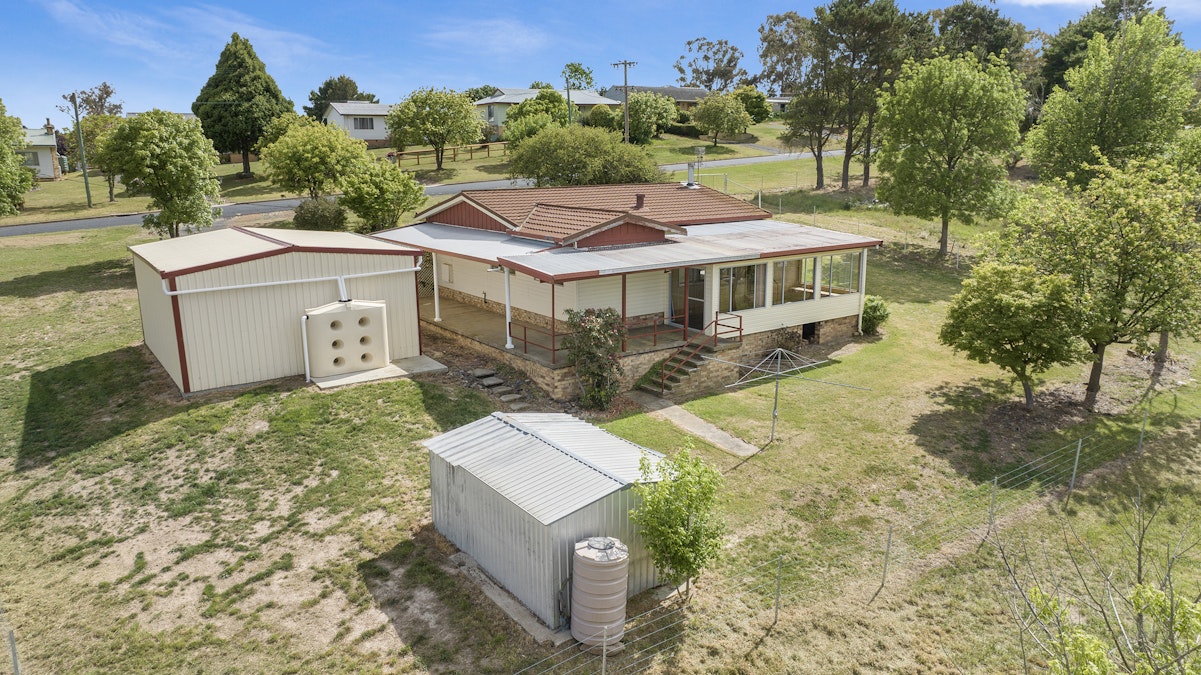 185 Hill Street, Walcha, NSW, 2354 - Image 2