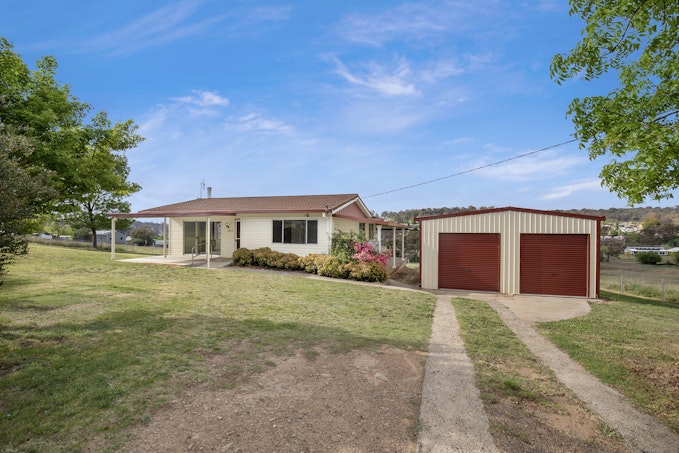 185 Hill Street, Walcha, NSW, 2354 - Image 1