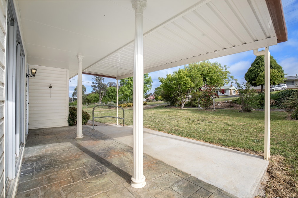 185 Hill Street, Walcha, NSW, 2354 - Image 3