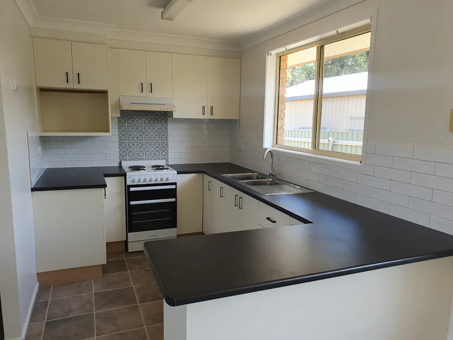 2/25 Willow Park Drive, Kootingal, NSW, 2352 - Image 2