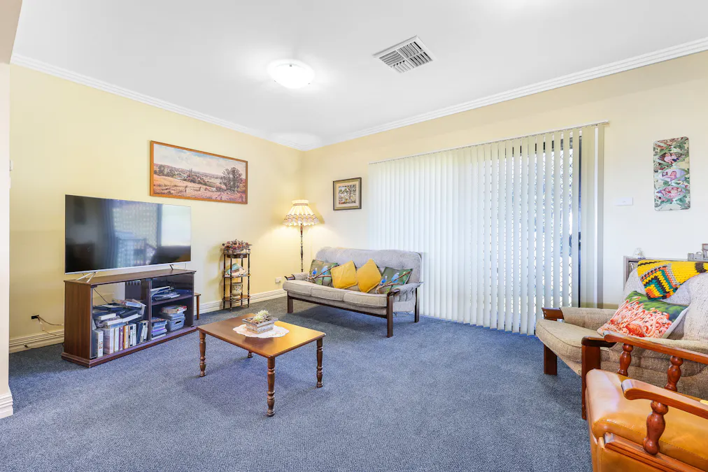 1 Sharon Court, Tamworth, NSW, 2340 - Image 9