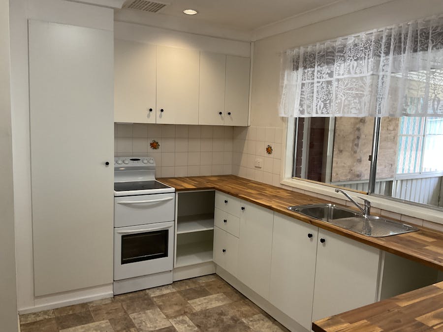 56 Kinarra Street, Tamworth, NSW, 2340 - Image 10