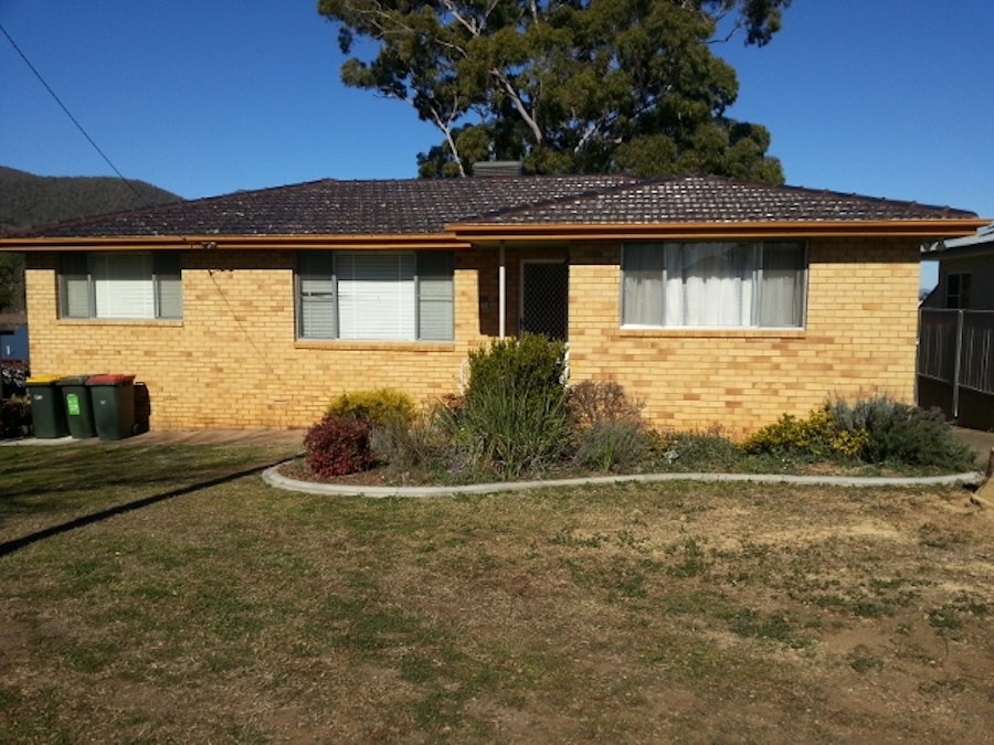 39 Macquarie Street, Tamworth, NSW, 2340 - Image 1