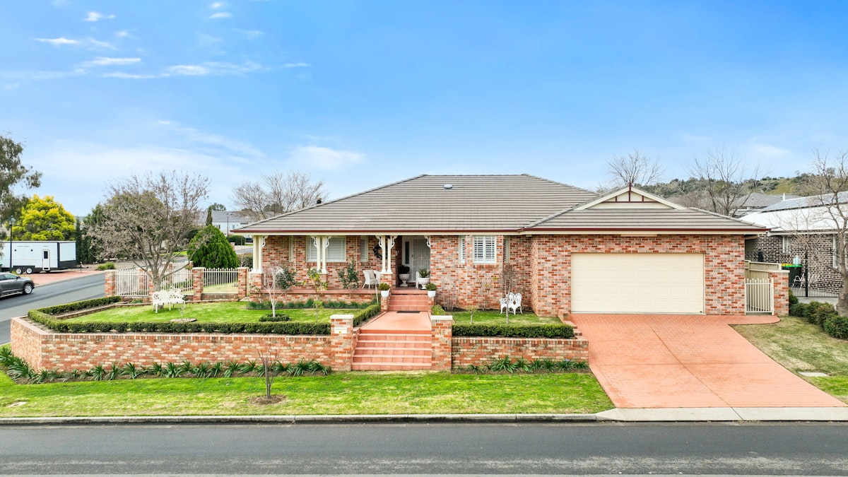 46 Johnston Street, Tamworth, NSW, 2340 - Image 1