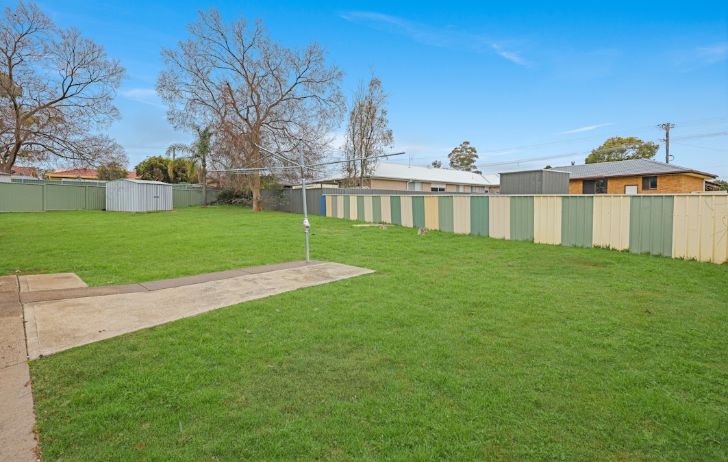 8 Frederick Place, Tamworth, NSW, 2340 - Image 7