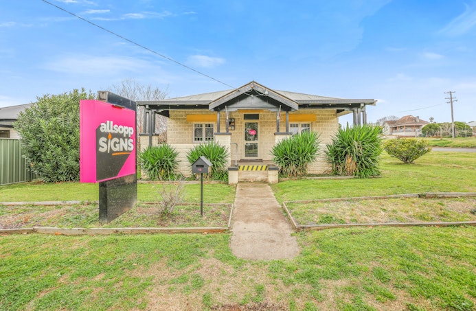 12 O'connell Street, Tamworth, NSW, 2340 - Image 1