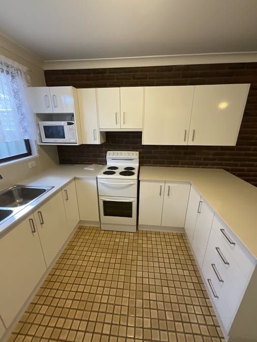 2/18 Chelmsford Street, Kootingal, NSW, 2352 - Image 4