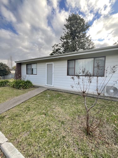 2/18 Chelmsford Street, Kootingal, NSW, 2352