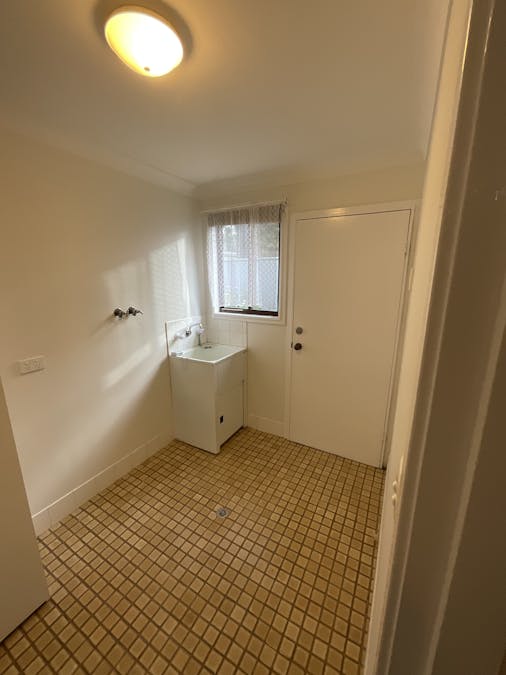 2/18 Chelmsford Street, Kootingal, NSW, 2352 - Image 8