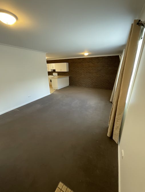 2/18 Chelmsford Street, Kootingal, NSW, 2352 - Image 3