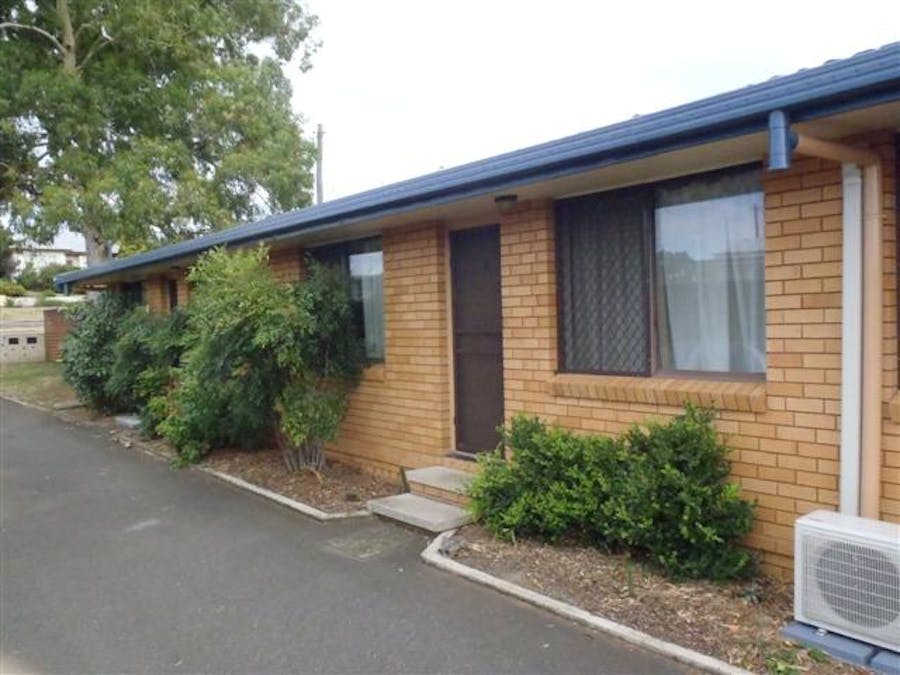 2/162 Goonoo Goonoo Road, Tamworth, NSW, 2340 - Image 2