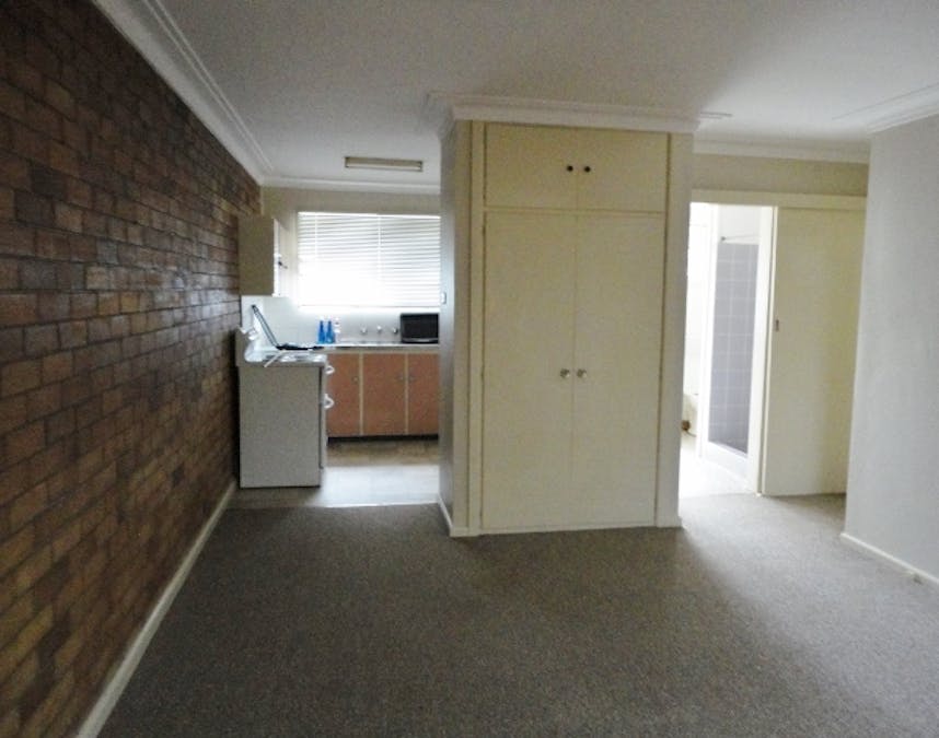 2/34 David Street, Tamworth, NSW, 2340 - Image 2