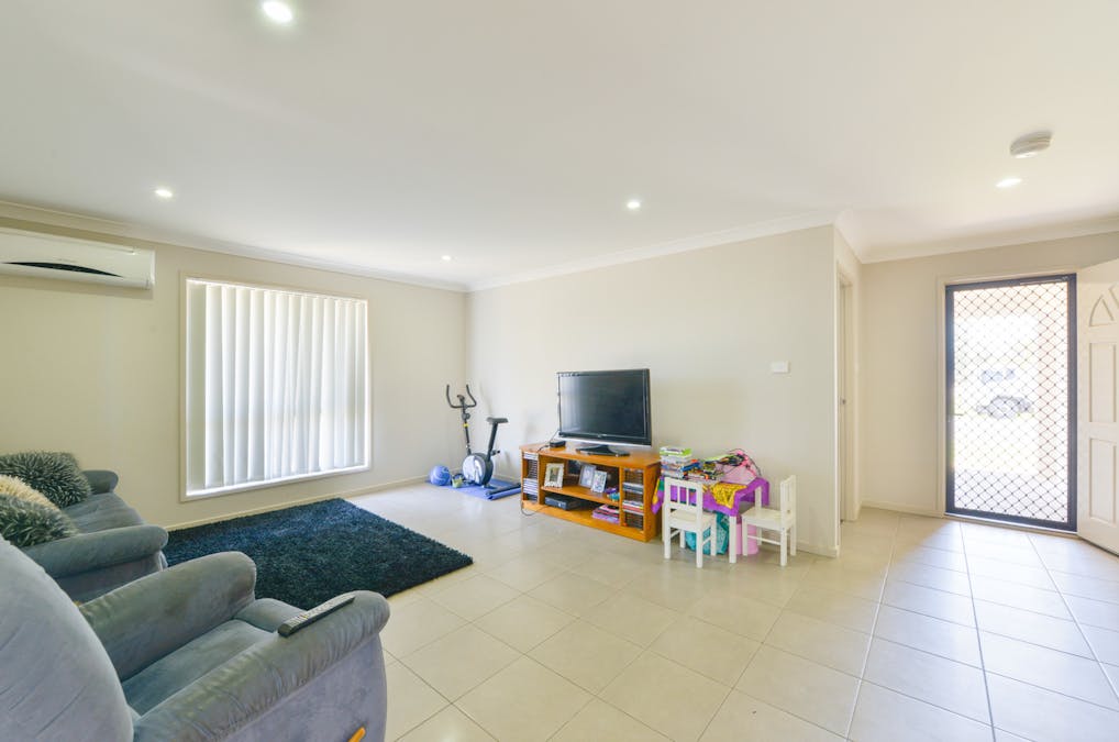 1 Drakeford Street, Tamworth, NSW, 2340 - Image 2