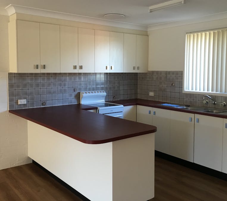 2/4 Hunt Street, Tamworth, NSW, 2340 - Image 2