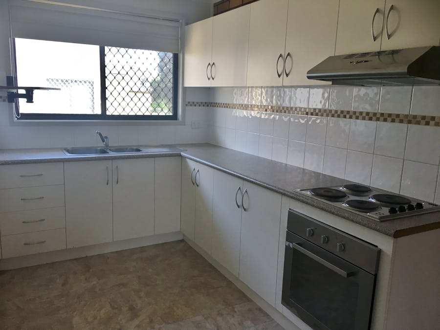 2/162 Goonoo Goonoo Road, Tamworth, NSW, 2340 - Image 3