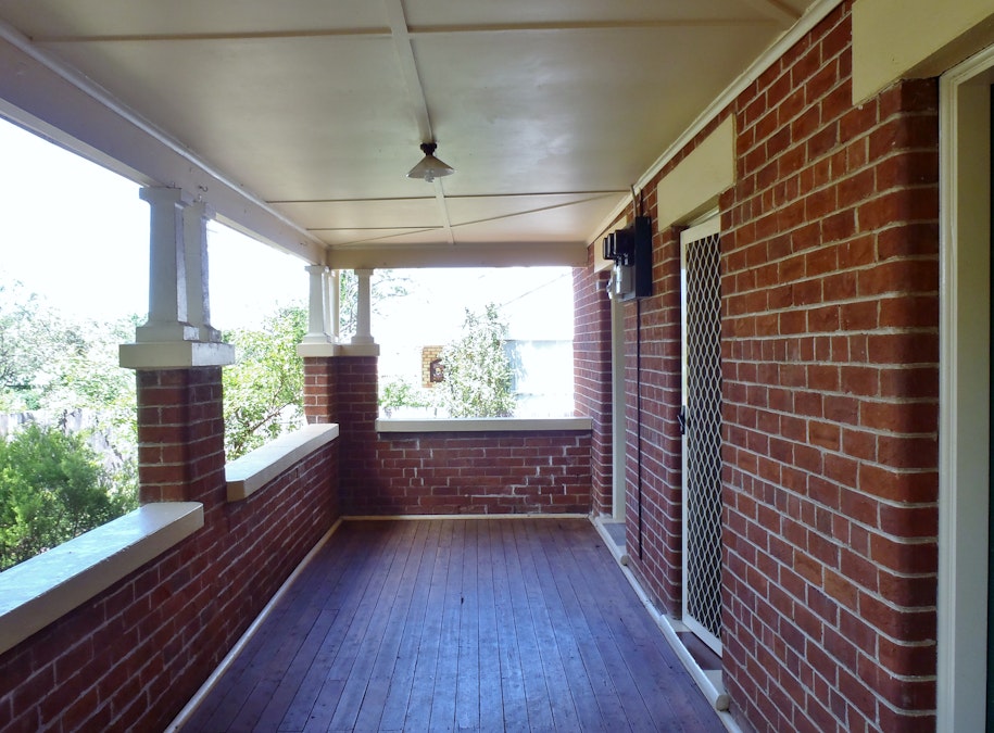 56 Roderick Street, Tamworth, NSW, 2340 - Image 2