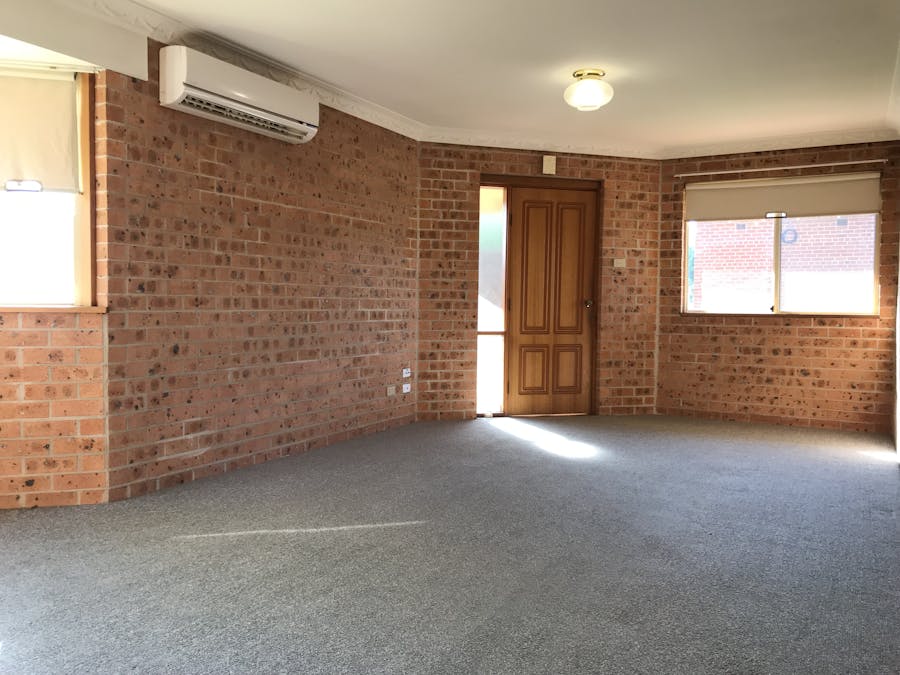 2/79 Marius Street, Tamworth, NSW, 2340 - Image 2