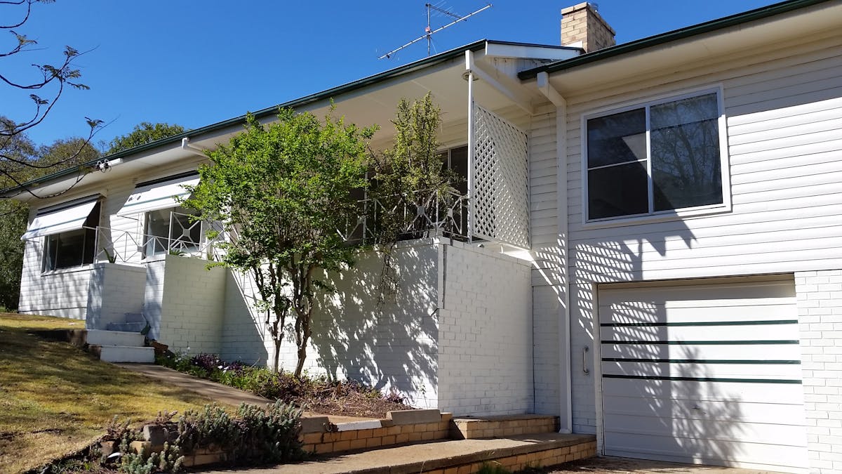 11 Rosedale Avenue, Tamworth, NSW, 2340 - Image 3