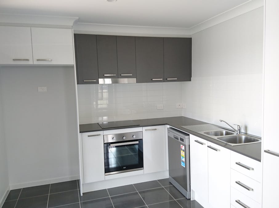 2/11A Allawah Street, Tamworth, NSW, 2340 - Image 2