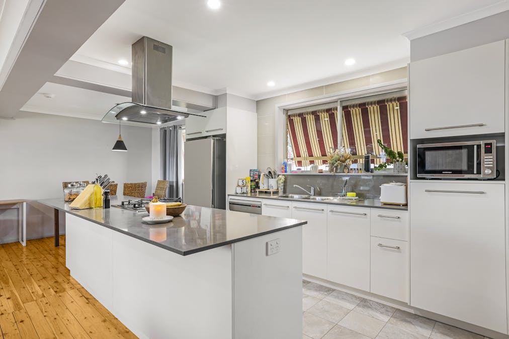 4 Doonba Street, Tamworth, NSW, 2340 - Image 3