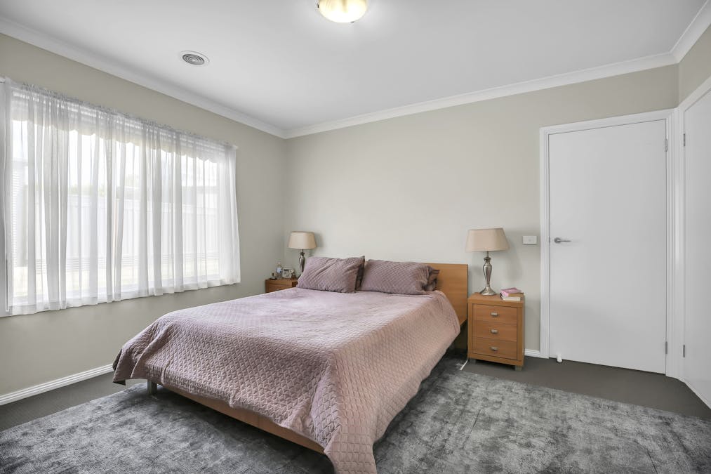 2/64 Clifford Street, Warragul, VIC, 3820 - Image 6