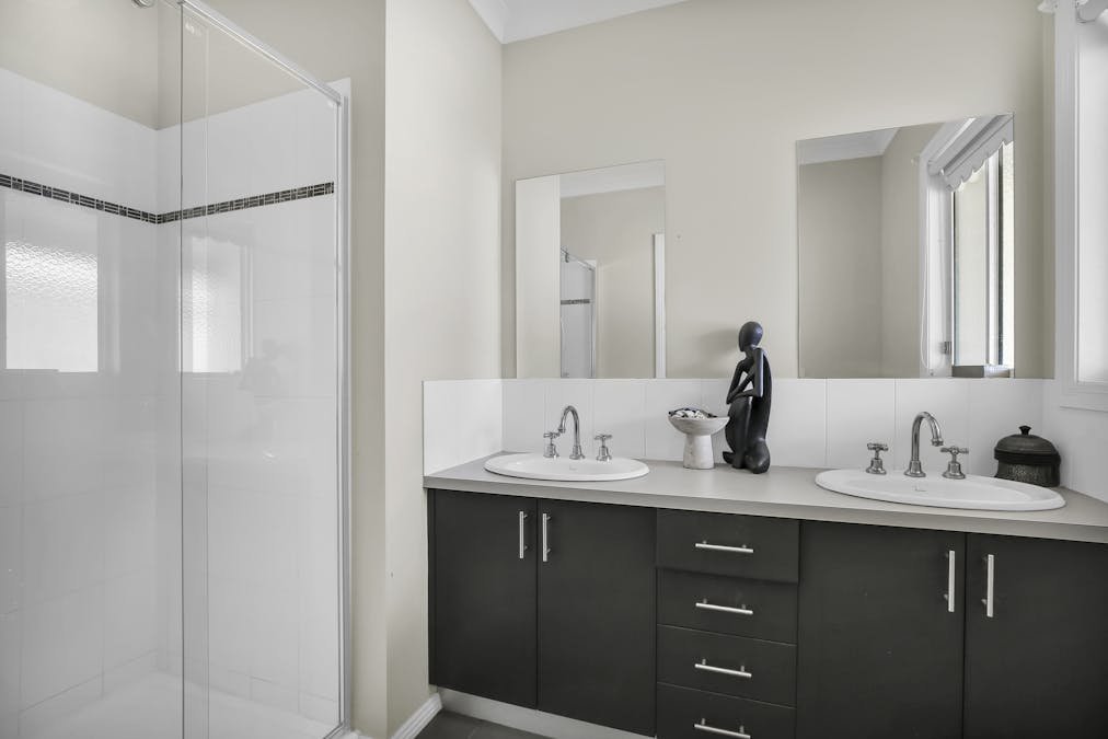2/64 Clifford Street, Warragul, VIC, 3820 - Image 7