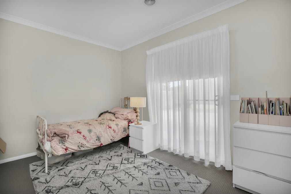 2/64 Clifford Street, Warragul, VIC, 3820 - Image 9