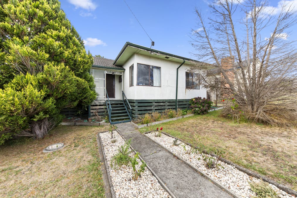 50 Hampton Street, Moe, VIC, 3825 - Image 2