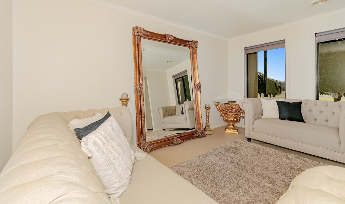 6 Crombe Court, Newborough, VIC, 3825 - Image 9