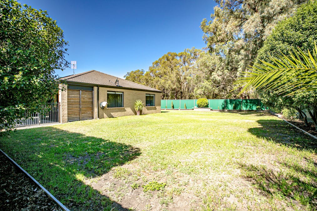 6 Crombe Court, Newborough, VIC, 3825 - Image 10
