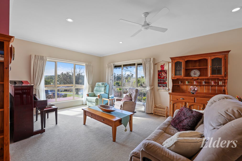 50 Walker Drive, Drouin, VIC, 3818 - Image 7