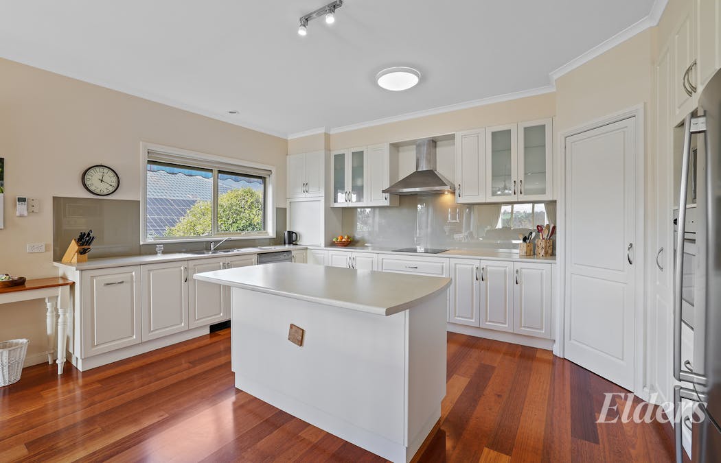 50 Walker Drive, Drouin, VIC, 3818 - Image 11
