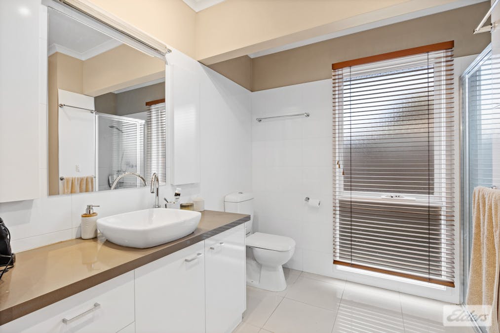 2 Banksia Street, Newborough, VIC, 3825 - Image 4