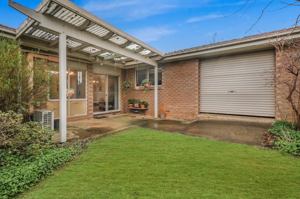 14 Eade Avenue, Warragul, VIC, 3820 - Image 2