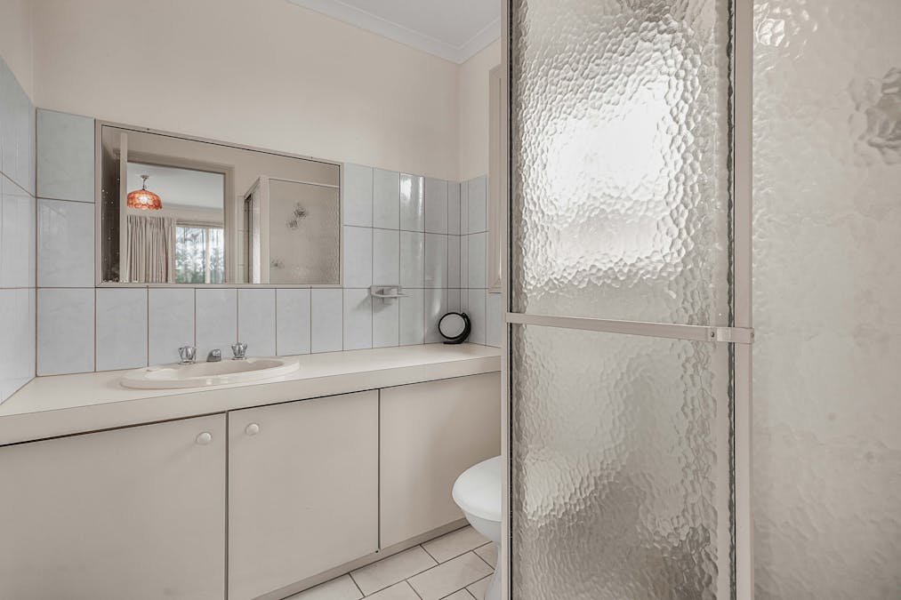 14 Eade Avenue, Warragul, VIC, 3820 - Image 6
