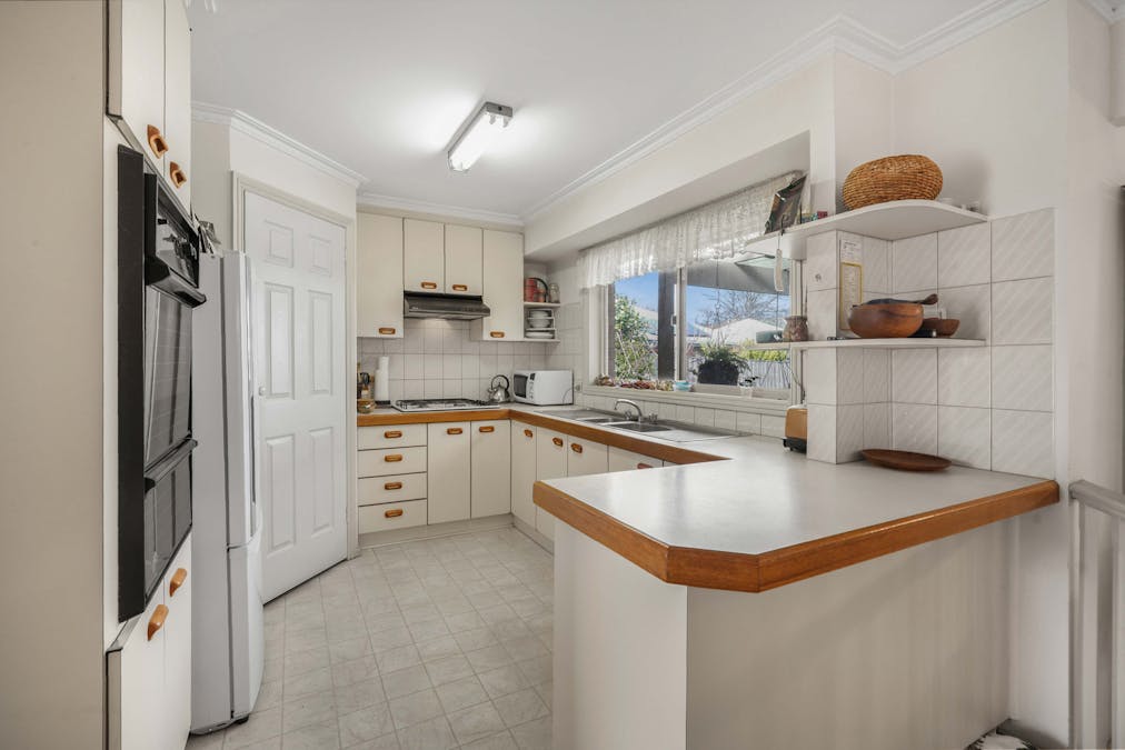 14 Eade Avenue, Warragul, VIC, 3820 - Image 9