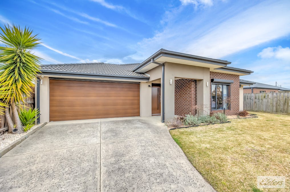 5 Arapiles Drive, Moe, VIC, 3825 - Image 2