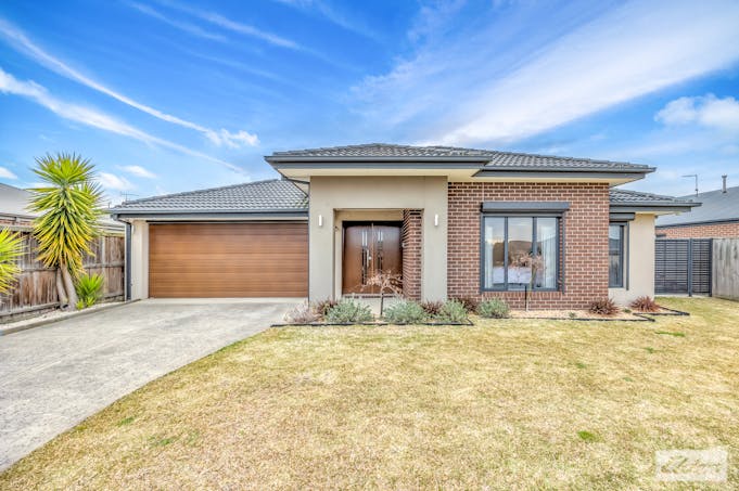 5 Arapiles Drive, Moe, VIC, 3825 - Image 1