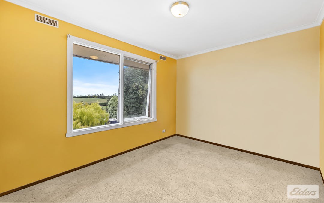 10-12 Paterson Street, Drouin East, VIC, 3818 - Image 8