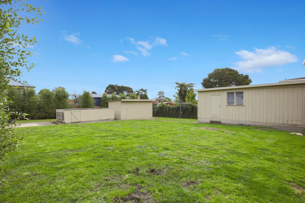 3 Law Street, Newborough, VIC, 3825 - Image 10