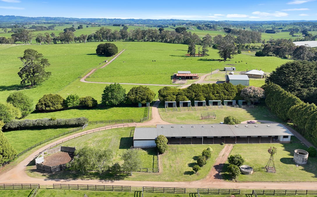 Address upon request - Image 6