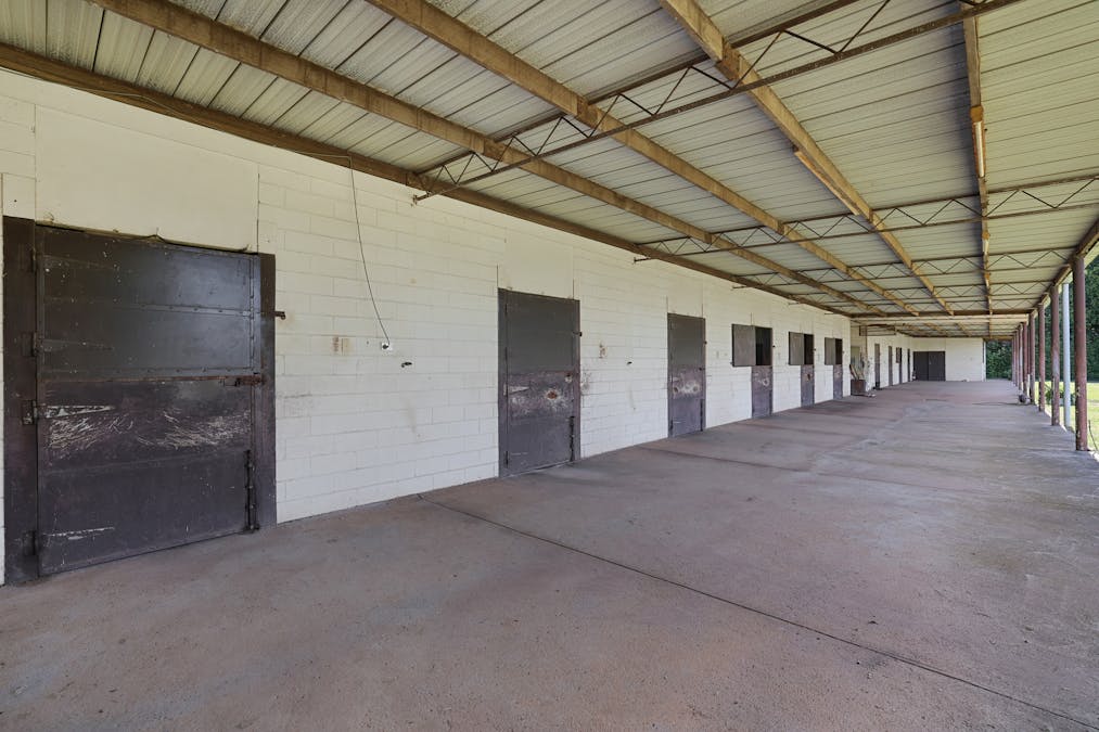 Address upon request - Image 11